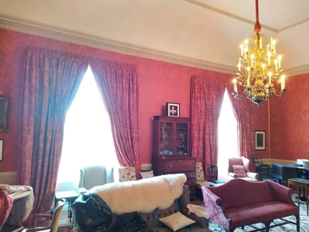 cleaning curtains